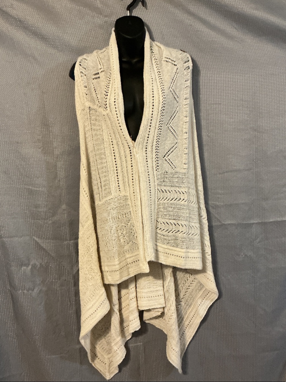 Anthropologie Textured Open-Front Knit Poncho in Cream